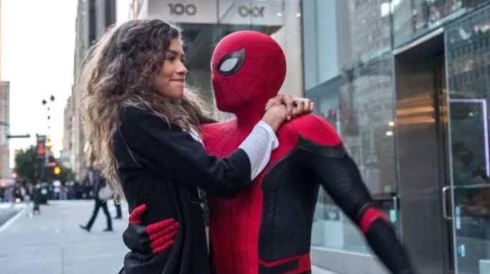 Zendaya Secret Relationship with Tom Holland gone public. Why Zendaya was hiding it?