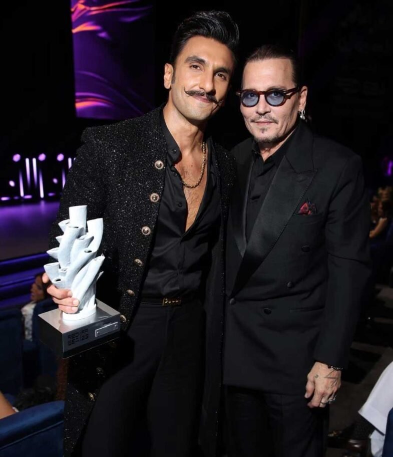 Ranveer Singh Met Johnny Depp at The Red Sea Film Festival and Recived Award.